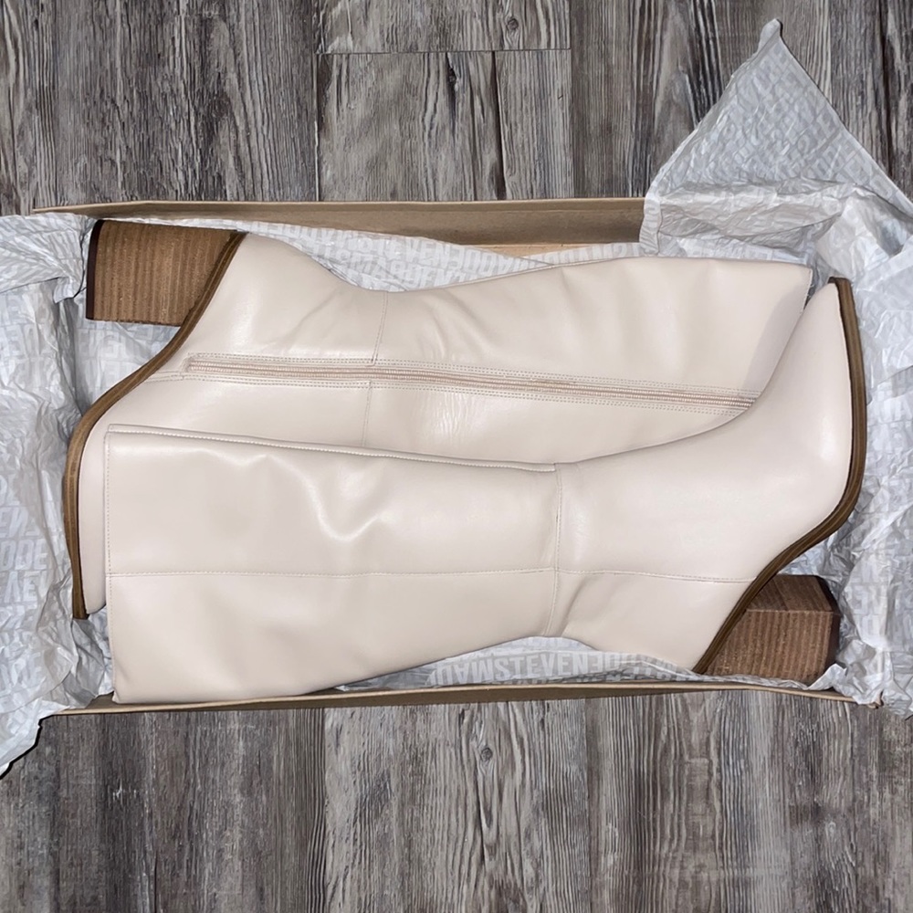 Steve Madden Tovar bone leather boots